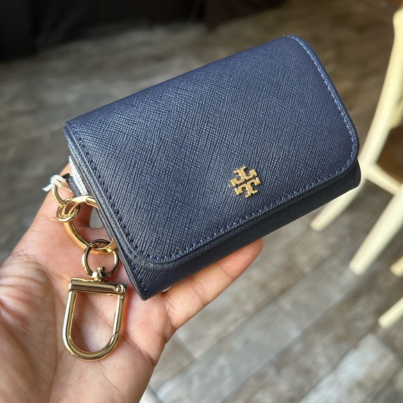 New Tory Burch Emerson flap card case wallet navy blue - Picture 5 of 6